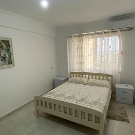 Adriatik Apartment ดูร์เรส ภายนอก รูปภาพ