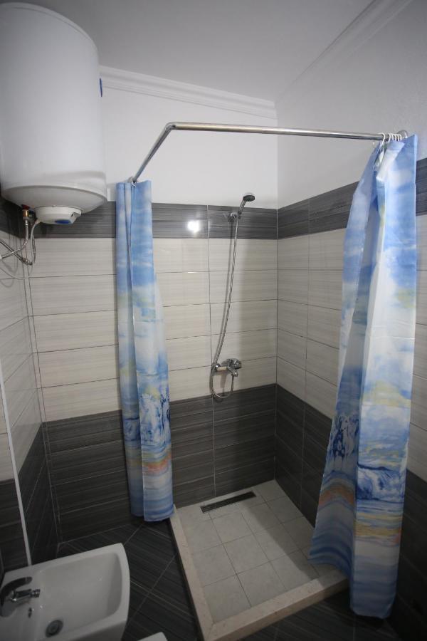 Adriatik Apartment ดูร์เรส ภายนอก รูปภาพ