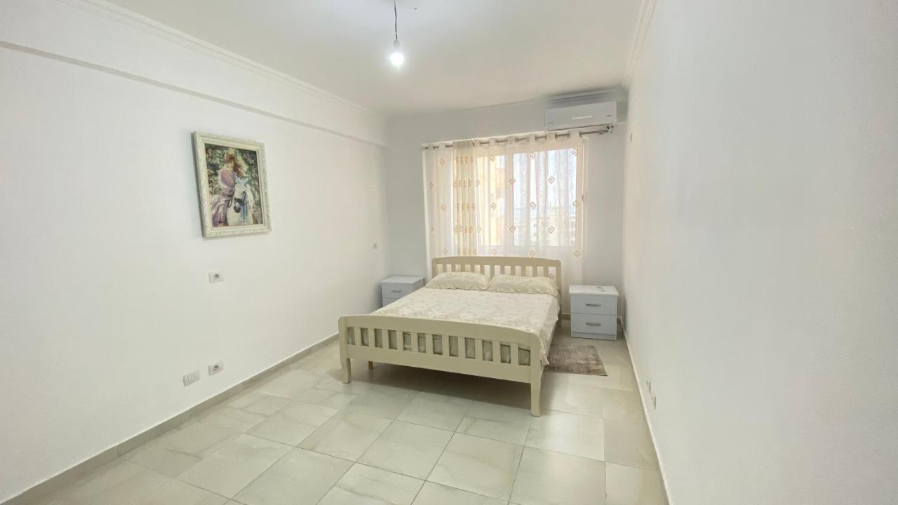 Adriatik Apartment ดูร์เรส ภายนอก รูปภาพ