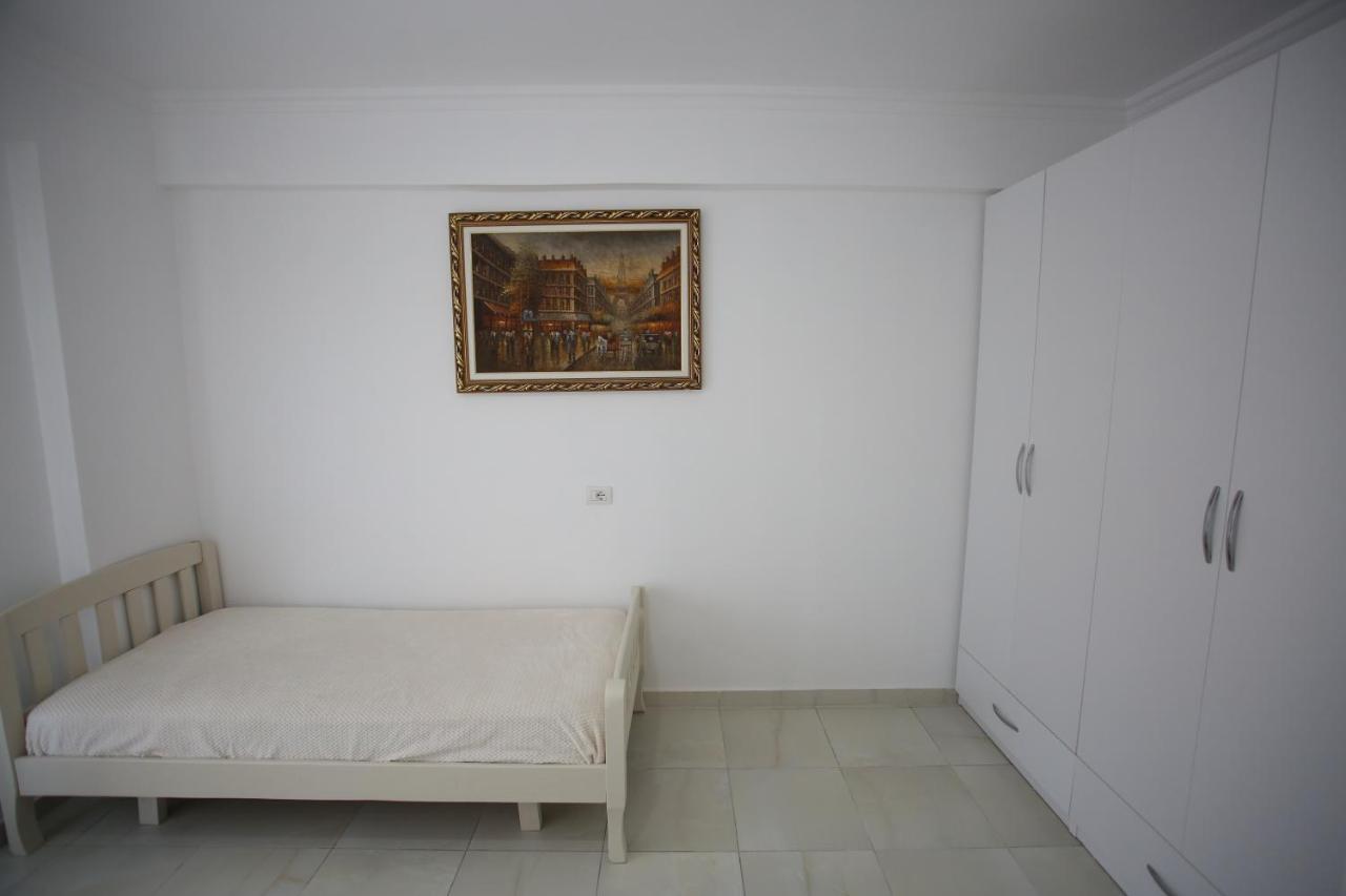 Adriatik Apartment ดูร์เรส ภายนอก รูปภาพ