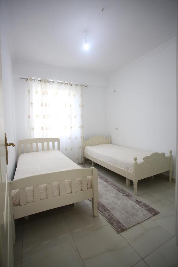 Adriatik Apartment ดูร์เรส ภายนอก รูปภาพ