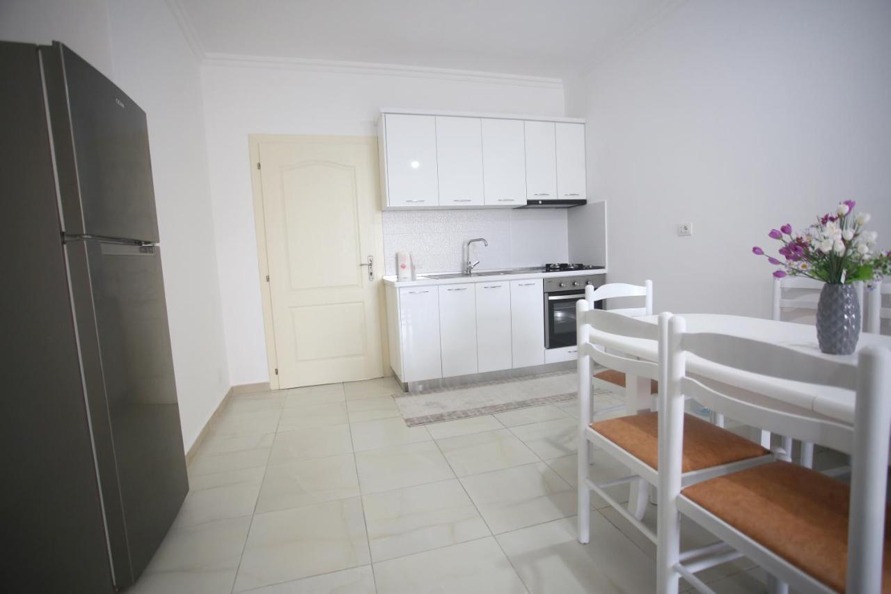 Adriatik Apartment ดูร์เรส ภายนอก รูปภาพ