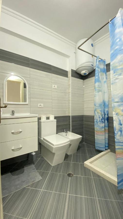 Adriatik Apartment ดูร์เรส ภายนอก รูปภาพ